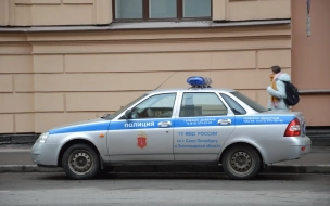 В подъезде на Чебышевской в Петергофе нашли труп мужчины