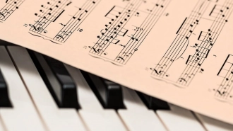 Ученые выяснили, что музыка помогает восстановить память