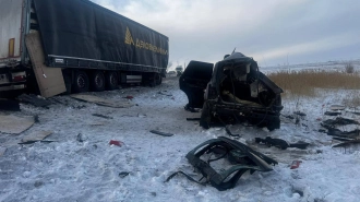 Под Читой водитель въехал в машину ДПС и в фуру