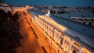 Фасад здания РНБ 27 декабря украсят светопроекцией портрета Петра I