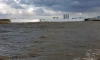 Закрытые затворы дамбы вновь предотвратили наводнение в Петербурге
