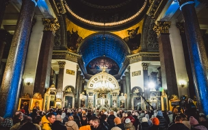 Губернатор посетил Рождественское богослужение в Казанском соборе