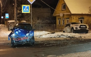 На Горском шоссе столкнулись две иномарки