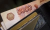 В России банк разрешил клиентам снимать зарплату досрочно 