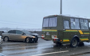 Киевское шоссе встало из-за массового ДТП с автобусом