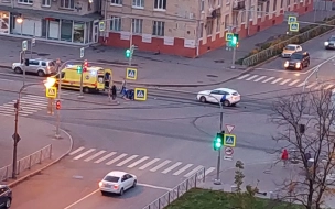 На перекрестке Варшавской и Благодатной пешеход попал под колеса каршеринга