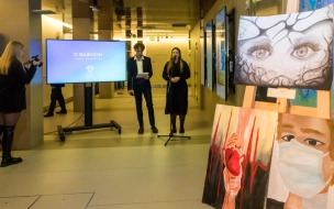 В Президентской библиотеке открылась выставка "О важном через искусство"