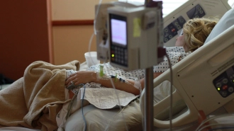 В Москве уволили главврача больницы, в которой медсестры издевались над пожилой пациенткой