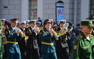 Утром 30 апреля на Дворцовой площади состоится тренировка парада Победы