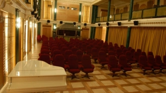 Кинотеатр "Аврора" приобрёл диваны и кресла для зрителей за 13,6 млн рублей