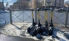 Из-за снегопада в Петербурге приостановили работу сервисы аренды электросамокатов