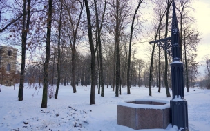 Реставрация готического колодца в Орловском парке Стрельны завершена