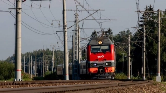 Тактовое движение электричек  запустят между Ладожским вокзалом и Мурино