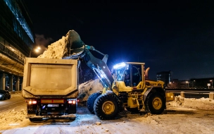 С начала зимы из Петербурга вывезли более 2 млн кубометров снега