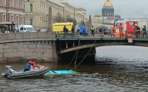 Водителя автобуса, упавшего с моста в Мойку, обвинили в фиктивной регистрации мигрантов