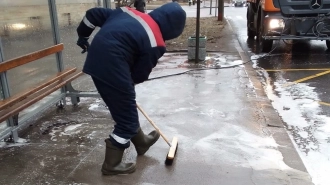 За неделю в Петербурге помыли более 700 остановок