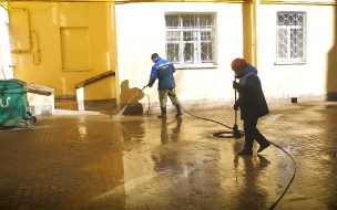 Во время месячника по благоустройству в Петербурге вымоют 6 тысяч фасадов 