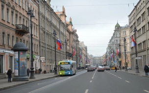В дни проведения президентских выборов в Петербурге усилят общественный транспорт