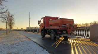 "Снежные" пункты Петербурга приняли более 100 тыс "кубов" снега