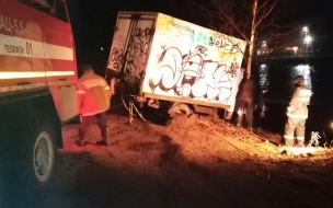 В Ленобласти водитель "Газели" погиб, съехав в Ново-Свирский канал