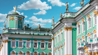 Эрмитаж планирует изменить цвет фасадов Зимнего дворца