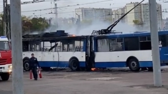 На Гражданском проспекте сгорел троллейбус 