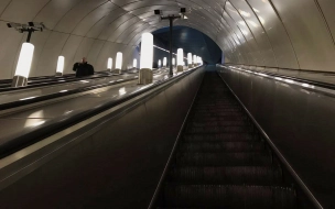 В метрополитене рассказали, зачем нумеруют ступени эскалатора и торшеры