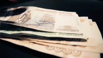 Пенсионер из Петербурга перевел 385 тыс. мошеннику за помощь с автоэкзаменом 