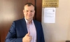 На двери кабинета главы Кировского района появился QR-код о вакцинации чиновника 