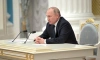 Путин подписал закон об увеличении предельного возраста пребывания на госслужбе 