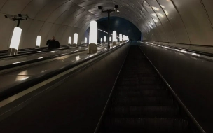 Петербуржцам рассказали, почему не у всех ловит интернет в метро