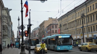 К концу года в Петербурге возведут около сотни новых автобусных остановок