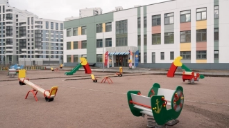 Прокуратура обязала установить навесы на игровых площадках детского сада в Невском районе
