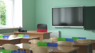 Суд Петербурга обязал три школы оборудовать кабинете ОБЖ макетами автомата Калашникова
