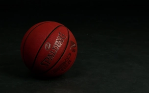 Баскетбольный "Зенит" проведет матчи в новом году со зрителями