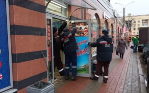 На севере Петербурга демонтировали огромный торговый павильон