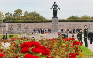 Блокадники поучаствовали в мероприятиях на Пискаревском кладбище