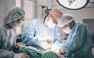 Врачи Клиники СПбГУ провели уникальную операцию по удалению опухоли предсердия