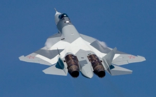 СМИ: Россия создаст новый вариант Су-57 для управления беспилотниками