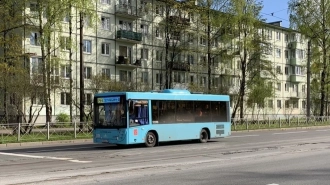Во всех автобусах в Петербурге с 15 июля действуют льготы