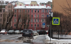 Контроль за парковкой будет усилен во дворах в Петербурге