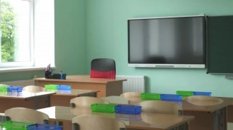 Средняя зарплата учителей выросла в Петербурге