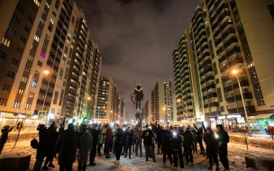 Флешмоб с фонариками прошел в Петербурге мирно и без полиции