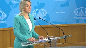 Захарова назвала планы Латвии выдворить россиян чудовищным примером неонацизма