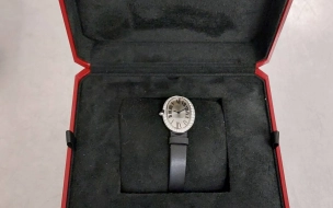 Пулковские таможенники пресекли незаконный ввоз часов Cartier стоимостью 1,5 млн рублей