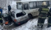 В аварии с автобусом под Кингисеппом погиб один человек