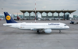 Авиакомпания Lufthansa отменила рейсы из Петербурга и Москвы во Франкфурт