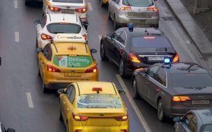 Жители Санкт-Петербурга поделились своим опытом использования такси