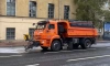Более 40 тыс. "кубов" воды использовали для полива дорог в Петербурге за неделю