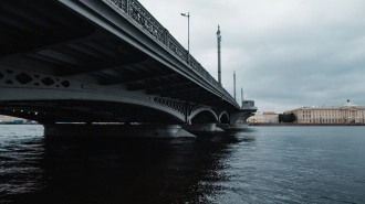 Петербуржцев предупредили о шторме вечером в среду